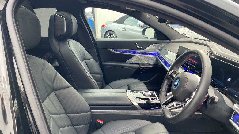 BMW 7 Series M760e xDrive 4dr Auto Saloon